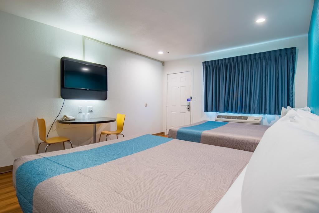 Motel 6-San Bernardino, Ca - Downtown Room photo